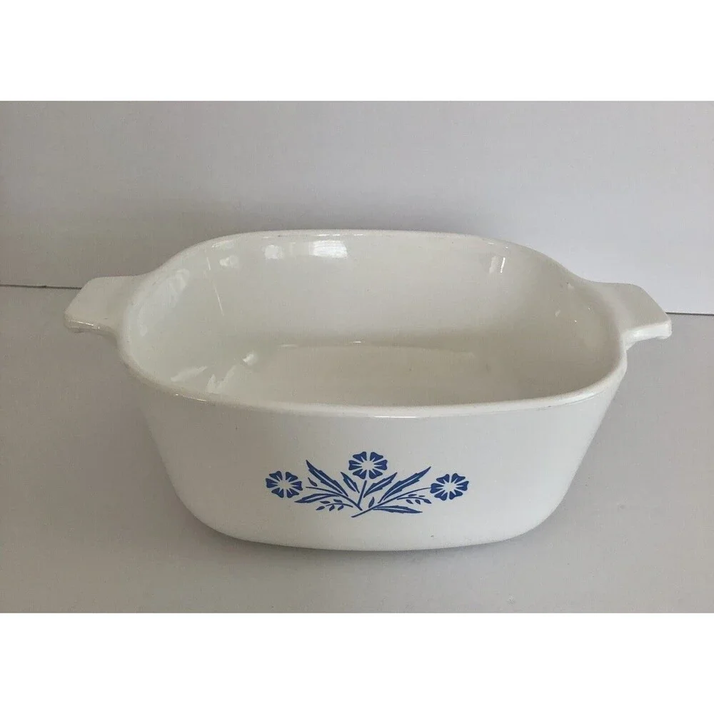Vintage Corning Ware Cornflower Blue 1 1/2 qt. Casserole Dish P-1 1/2-B Made USA